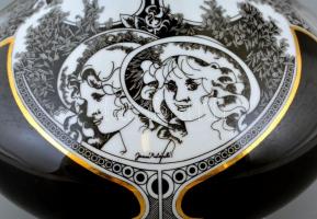 Hollóházi Jurcsák nagy méretű porcelán váza, m:25 cm, d: 23 cm