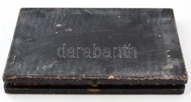 Ezüst nyelű süteményes kés és villa készlet. 6 személyes, egy tortalapáttal, díszdobozban