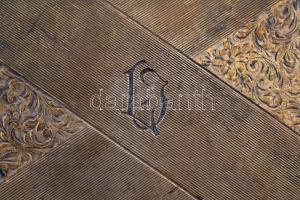 Ezüst cigaretta tárca. Jelzett. 137g, 11,5x8,5 cm