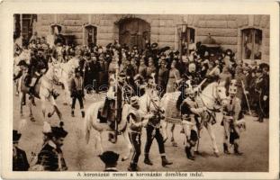 1916 Budapest, IV. Károly király koronázása, a koronázási menet a koronázási dombhoz indul (EK)