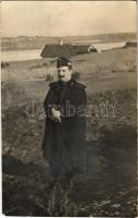 Cigiző osztrák-magyar katona / WWI Austro-Hungarian K.u.K. military, soldier smoking a cigarette. photo (fl)