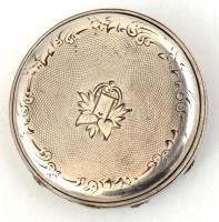 15 darabos zsebóra gyűjtemény. Három darab kisebb javításra szorul, az egyik antik ezüst, kulcsos. E...