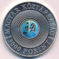 2000. 3000Ft Ag "Gábor Dénes" eredeti MNB dísztokban tanúsítvánnyal T:BU 
Adamo EM166