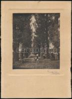 1919 Pauli Erzsi 2 db aláírt, vintage fotója, 13x11 cm és 17x11,5 cm, kartonok 22,5x16,5 cm és 24x16,5 cm