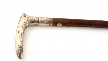 Jelzett (Ag) ezüst lovaglópálca. Bambusz, ezüst fejjel. 77 cm