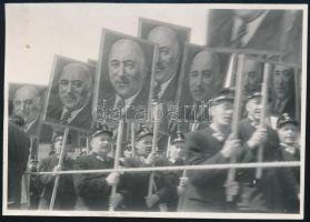 cca 1950 Rákosi Mátyás fényképen, diapozitívon és negatívon, Tiszavölgyi József (1909-?) budapesti fotóriporter hagyatékából, 24x36 mm és 8,3x12 cm