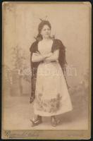 cca 1885 Sopron, Rupprecht Mihály (1829-1904) soproni fényképész műtermében készült vintage fotó, pillangós kisasszony, sarka kopott, 16,3x10,9 cm