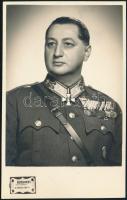 cca 1930-1940 Magyar hadsereg törzstisztjének portréfotója, számos kitüntetéssel, rajta: Magyar Érdemrend középkeresztje, vitézi jelvény...stb, Rozgonyi fotó, fotólap, 13x8 cm