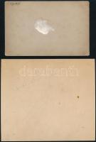 cca 1917 Kézzel színezett fényképek, 2 db vintage műtermi fotó, az egyik datált, mindkettő kartonra ...