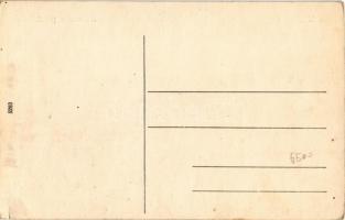 Izsák, Részlet a piac térről, vizes hordó kúttal, Katolikus Olvasókör