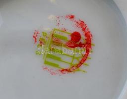 Zsolnay porcelán sótartó. Matricás, jelzett, kopásokkal, 13x8 cm