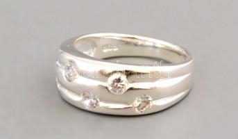 Ezüst(Ag) ötköves, háromsávos gyűrű, jelzett, méret: 52, bruttó: 4,2 g