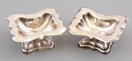 Ezüst(Ag) antik fűszertartó pár, jelzett, mesterjeggyel (LK), 6,5×5,3×3,2 cm, nettó: 44,9 g
