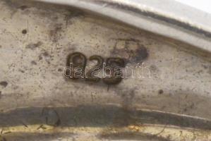 Ezüst(Ag) gyűrű, türkiz színű kővel, jelzett, méret: 58, bruttó: 5,9 g