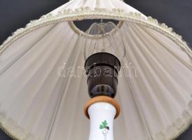 Herendi petrezselyem mintás porcelán lámpatest, búrával, kézzel festett, jelzett, fa talp, apró kopá...