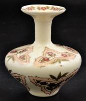 6 db Zsolnay kupica, váza, kiöntő. Kézzel festettek, jelzettek apró kopással