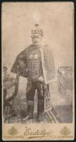 cca 1890 Vármegyei hajdú díszegyenruhában, keményhátú fotó, Bp., Erdélyi műterméből, 20x11 cm