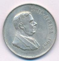Dél-Afrika 1967. 1R afrikaans felirattal T:1-,2 patina
South Africa 1967. 1 Rand Ag with Afrikaans ...