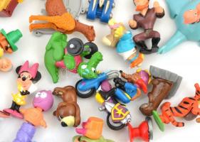 34 db vegyes Kinder figura