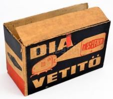 Elzett fém diavetítő, viseltes, hiányos eredeti karton dobozában, kipróbálatlan, 25x9x17 cm