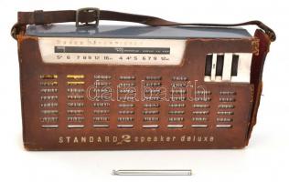 Standard 2 Speaker Deluxe rádiómagnó, sérült viseltes, bőrtokban, az antenna lejár, kipróbálatlan, 25x13x5 cm