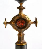 Retró fém-réz kupa, KS jelzéssel és zománcozott 25 felirattal, két kék kővel díszítve. m: 37 cm