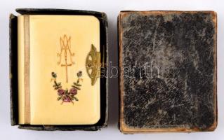 Gyémántok. Imakönyvecske keresztény katolikusok számára. Bp. és New York, Steinbrener. Kiadói bakeli...