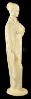 Kelemen K. jelzéssel: Álló alak, Biszkvit kerámia. 44 cm