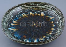 Gádor István (1891-1984): Dísztál. Mázas kerámia, jelzett, d:29 cm