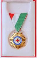 ~1980-1990. Vöröskeresztes Tevékenységért Kitüntetés arany fokozata, tokja sérült T:2