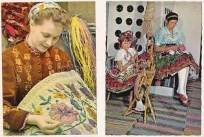 50 db MODERN motívum képeslap: népviselet / 50 modern motive postcards: folklore