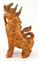 XX. sz. eleje. Kínai sárkány Faragott, aranyozott, festett fa szobor. 40 cm