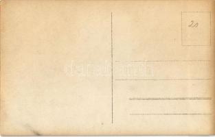 MÁV 320. sorozatú gőzmozdonya / Hungarian State Railways locomotive. photo