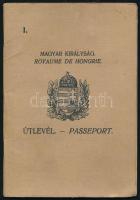 1934-1937 Magyar Királyság fényképes útlevele nyomdai munkás részére, bejegyzésekkel