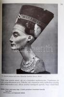 Christiane Desroches-Noblecourt: Tutanhamon. Egy fáraó élete és halála. Bp.,1985,Corvina. 4. kiadás....