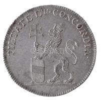 Habsburg Birodalom 1790. II. Lipót pozsonyi koronázása Ag zseton. LEOPOLDVS II - D G ROM IMP S A - GER HVN BOH REX - ARCHID AVSTRIAE - CORONATVS - POSONII XV NOV - MDCCXC / PIETATE ET CONCORDIA (2.21g/20mm) T:1-,2 / Habsburg Monarchy 1790. Coronation of Leopold II Ag token (2.21g/20mm) C:AU,XF HTÉ 879.