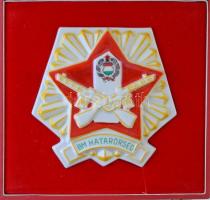 ~1970. BM Határőrség jelzett hollóházi porcelán plakett eredeti dísztokban (151x158mm) T:1-