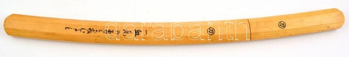 Jelzett japán kard, 47 cm. jelzett fa tokkal
