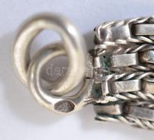 Ezüst(Ag) óralánc, virágos-köves díszítéssel, jelzett, h: 32 cm, nettó: 32,1 g