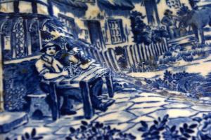 Enoch Wedgwood levonóképes háromszintes kínálótál, jelzett, hajszálrepedésekkel, m: 35 cm