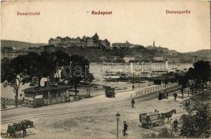 1913 Budapest V. Duna részlet a rakparttal, villamos megálló Kalodont fogkrém reklámmal, lovasszekér üveges és porcelános reklámmal