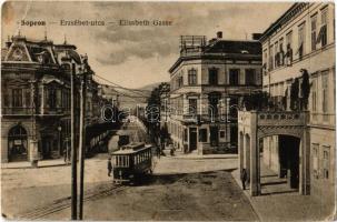 1917 Sopron, Erzsébet utca, villamos. Piri Dániel kiadása (EK)