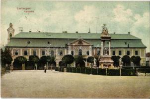 1911 Esztergom, városháza, Szentháromság szobor (EK)