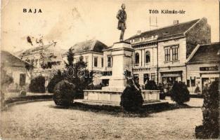 Baja, Tóth Kálmán tér és szobor, üzletek (EB)