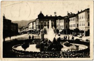1927 Besztercebánya, Banská Bystrica; szálloda, Juraj Laco üzlete, tér, szökőkút / hotel, shops, square, fountain (EB)