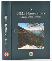 Barázz Csaba (szerk.): A Bükki Nemzeti Park. Hegyek, erdők, emberek. Eger, 2002, Bükki Nemzeti Park Igazgatósága. Kiadói kartonált kötés, térképmelléklettel, jó állapotban.