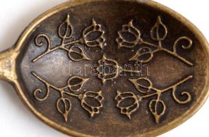 Tulipánmintás fém kiskanál, jó állapotban, h: 11 cm