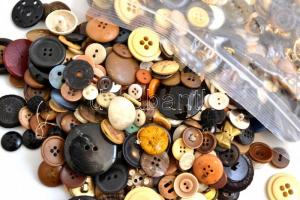 Vegyes gomb tétel, kb. 850 g