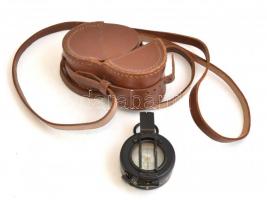 Hilger & Watts Ltd. kompasz, bőr tokban, d: 5,5 cm