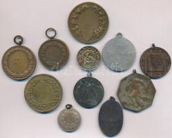 11db vegyes Br sportérem, benne: 1915. "BECSÜLETTEL A SPORTÉRT - MAGYAR LABDARÚGÓ JÁTÉKVEZETŐK ...